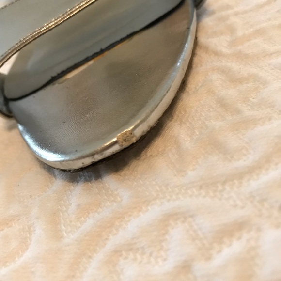 Metallic Silver Open-Toe heels - Picture 3 of 5